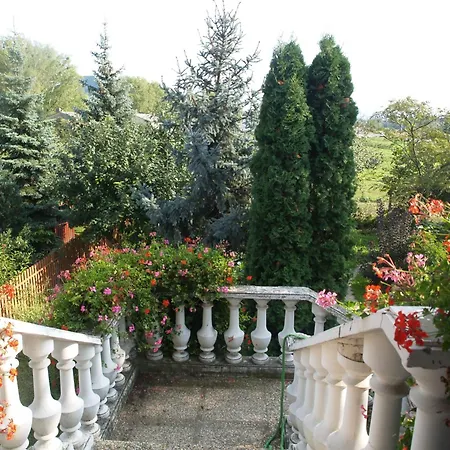 Apartment Samu Vendeghaz *